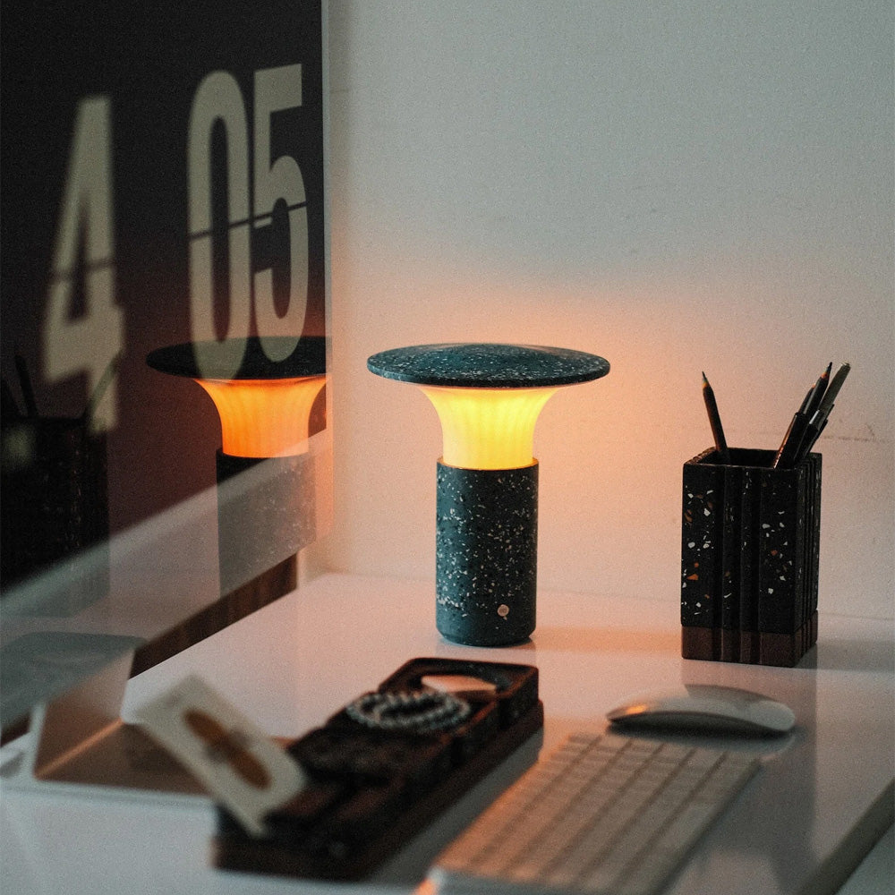 Skytree Portable Lamp