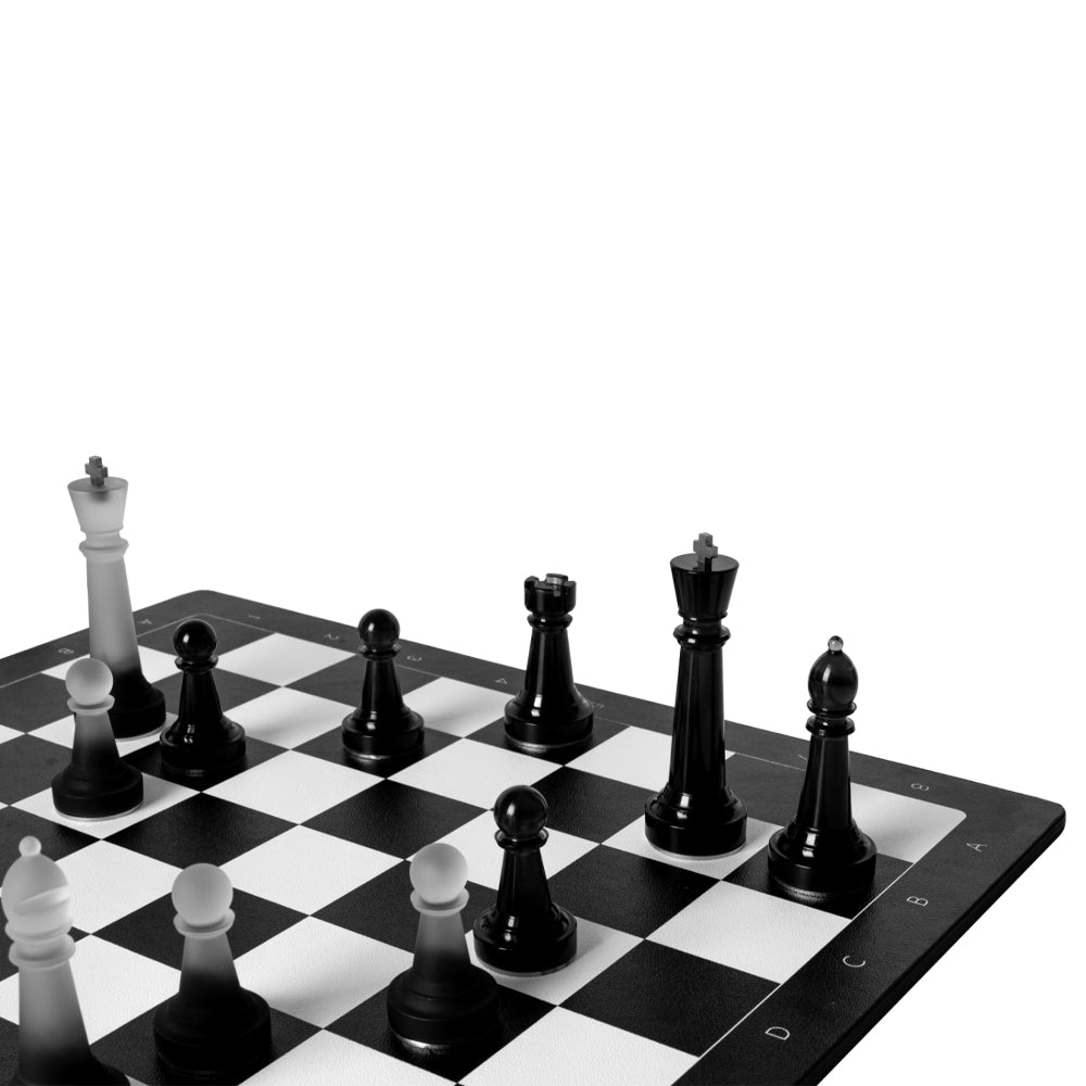 Monochrome Chess Set