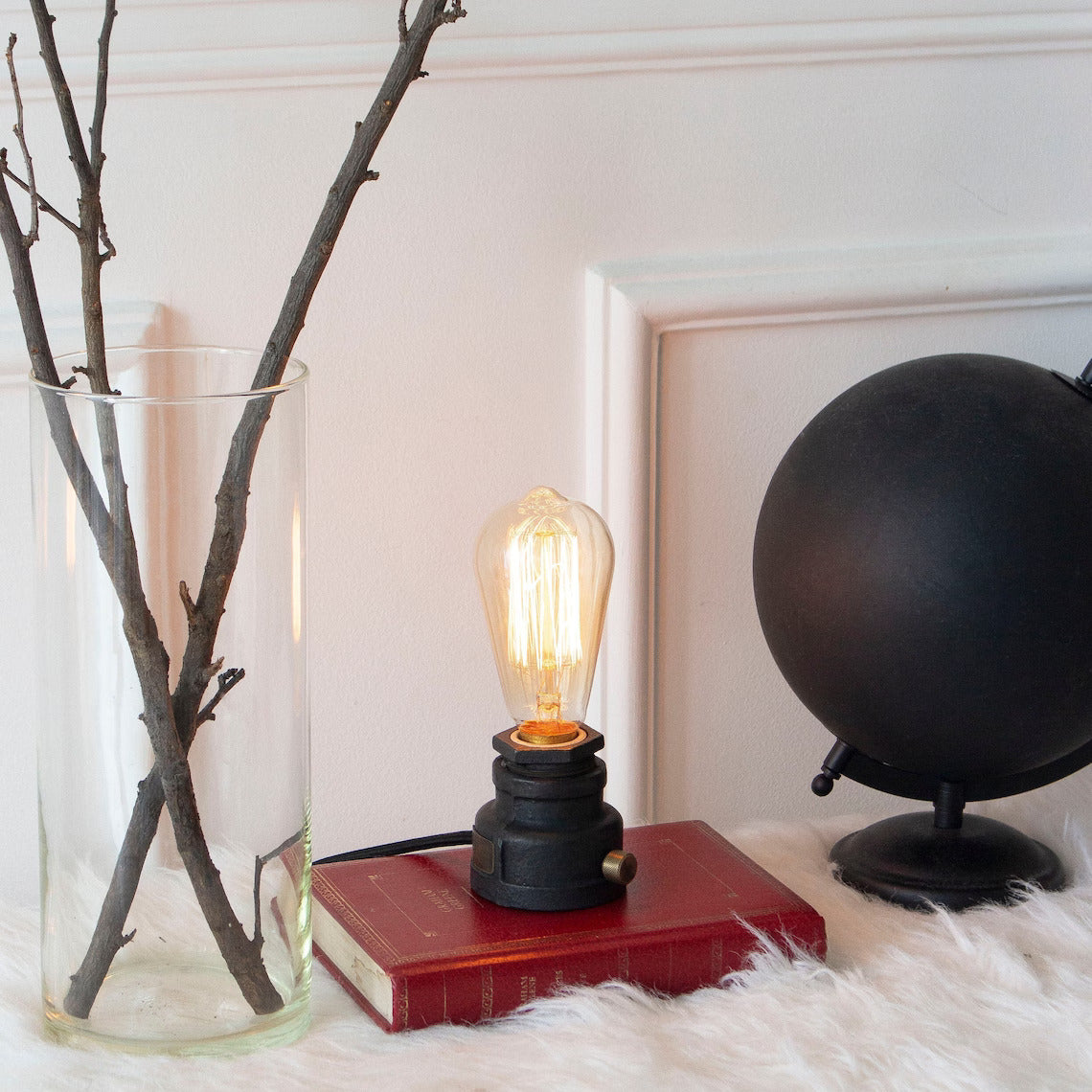 Retro Table Lamp