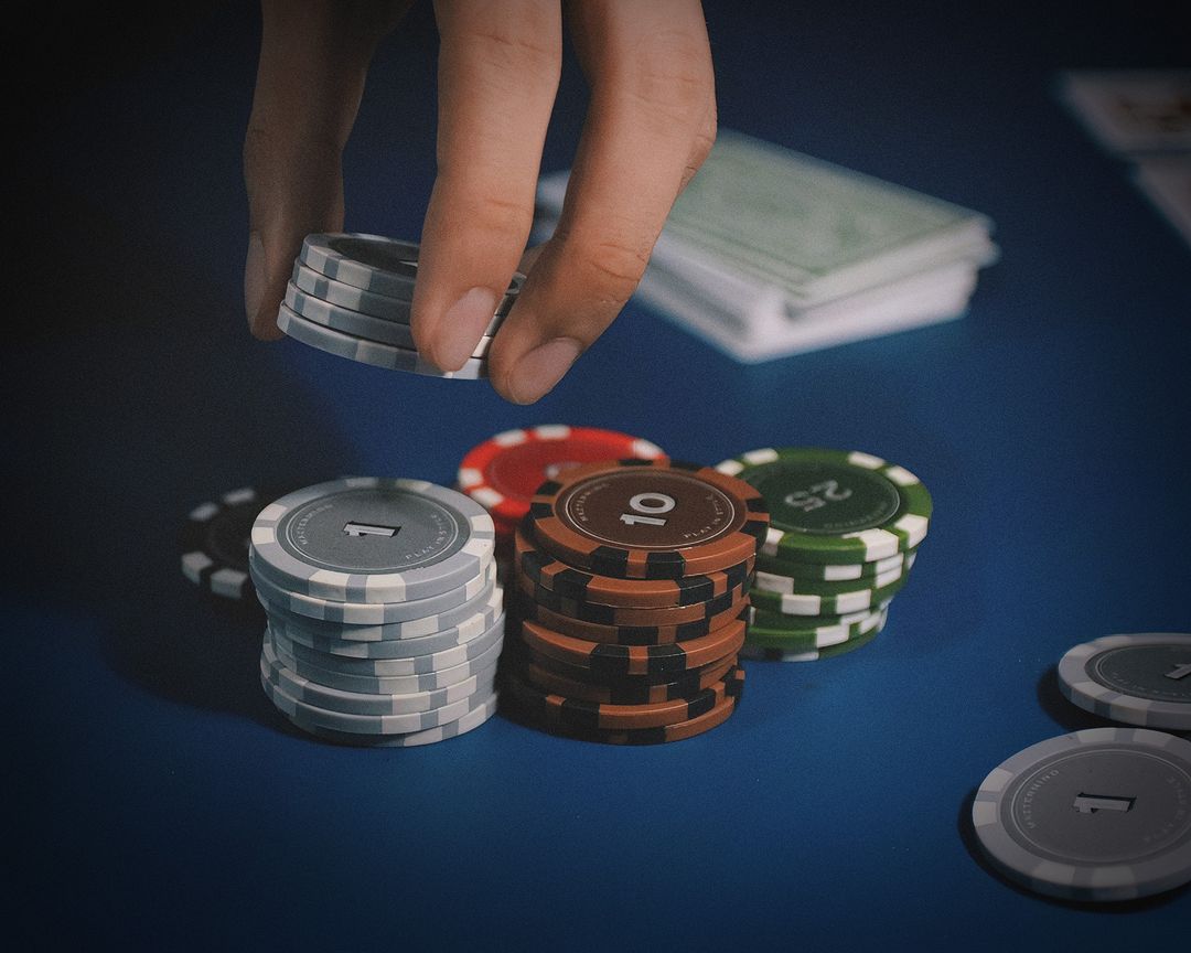 luxury poker set chips