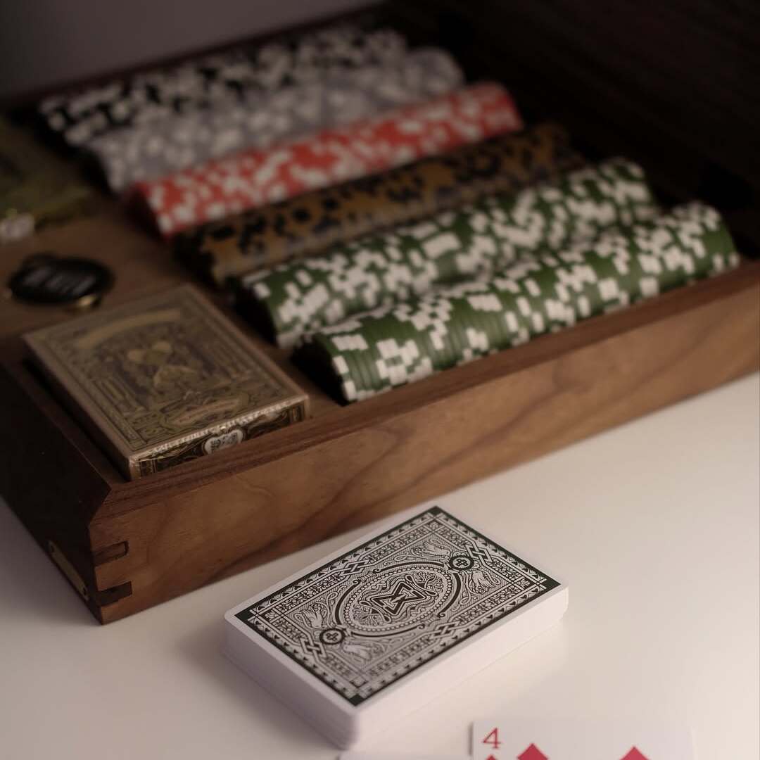 luxury wooden poker sets
